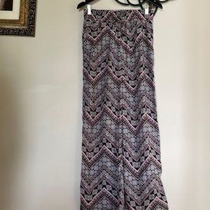 flowy pattern pants